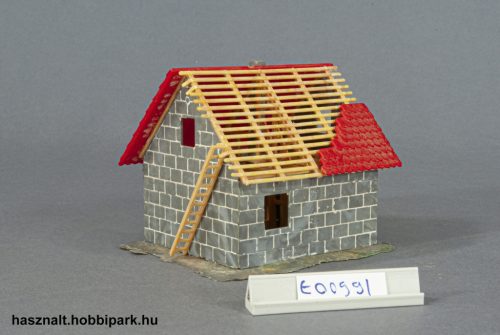 Épülő ház