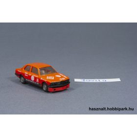Herpa BMW 323i autó