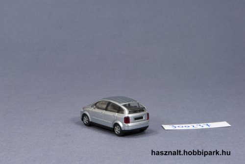 Riezte Audi A2 autó