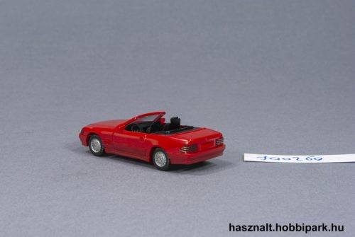 Wiking Mercedes 500 SL kabrió autó