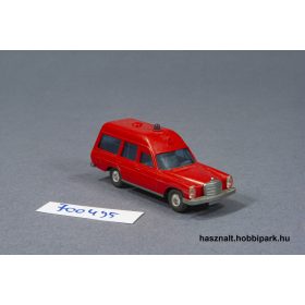 Wiking Mercedes 200 tűzoltóautó