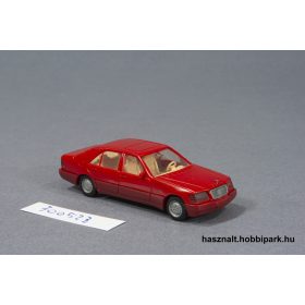 Wiking Mercedes 500 SEL autó