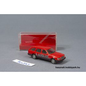 Herpa Mercedes-Benz E320 T-Model autó
