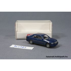 Wiking Mercedes-Benz C220 autó