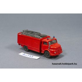 Wiking Mercedes tűzoltóautó