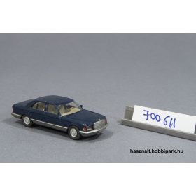Wiking Mercedes 500 SE autó