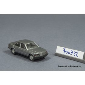 Wiking Mercedes 190E autó