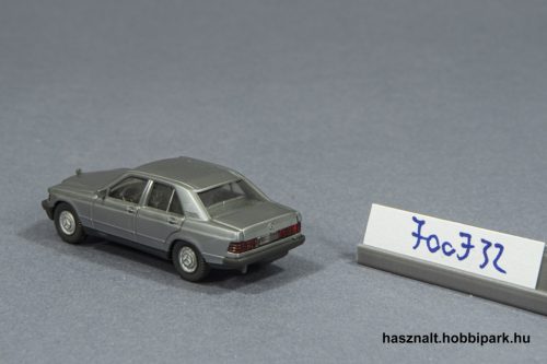 Wiking Mercedes 190E autó