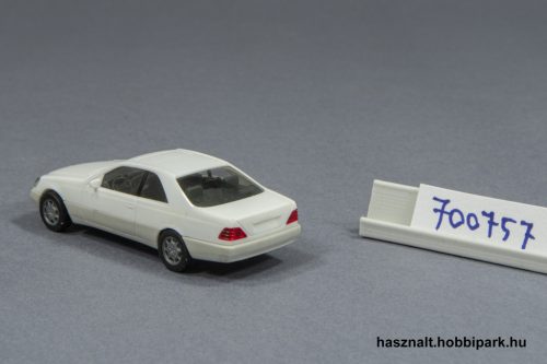 Herpa Mercedes-Benz 600 SEC autó