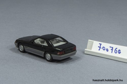 Wiking Mercedes 500 SL autó