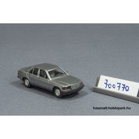 Wiking Mercedes 190E autó