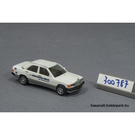Herpa Mercedes-Benz 190E autó
