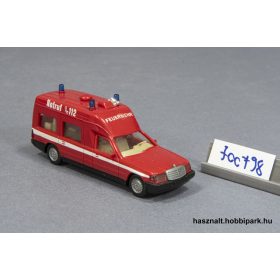Wiking BINZ 2001 tűzoltóautó (Mercedes)