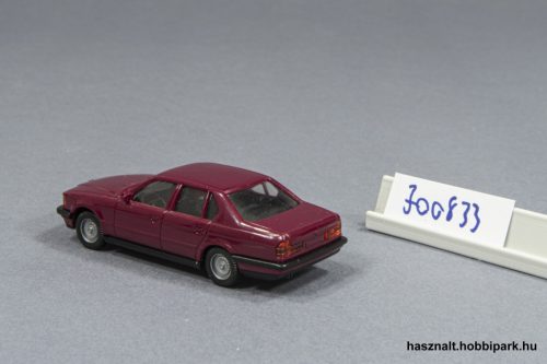 Wiking BMW 750i autó