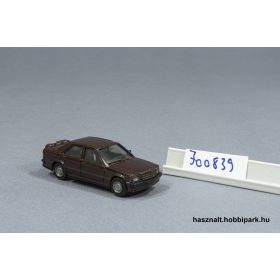 Herpa Mercedes-Benz 190E 2.3-16 autó