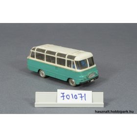 Robur kisbusz