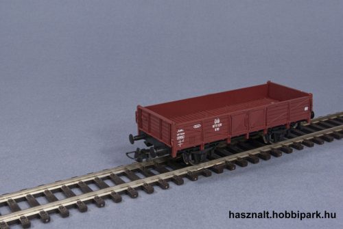 Roco 46034 alacsonyfalú nyitott tehervagon aggregátorral