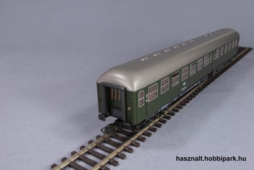 Roco 4242 2. oszt személyvagon