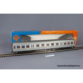 Roco 4266 1-2. oszt személyvagon