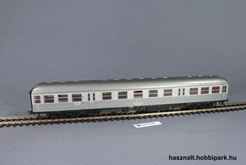 Roco 4266 1-2. oszt személyvagon
