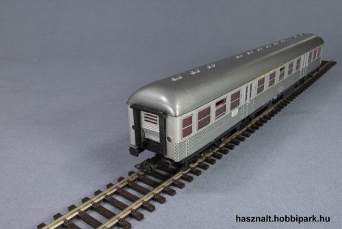 Roco 4266 1-2. oszt személyvagon