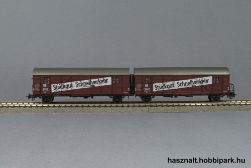 Roco 4329 zárt tehervagon