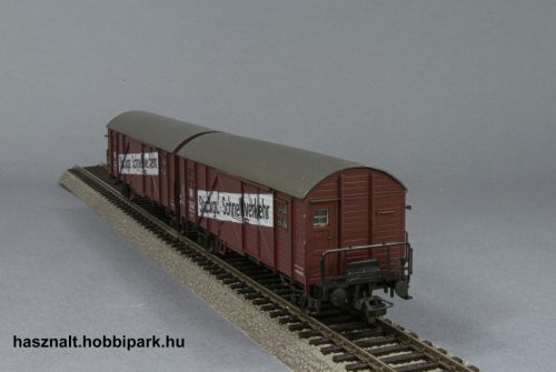 Roco 4329 zárt tehervagon