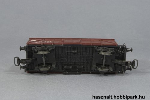 Kleinbahn zárt tehervagon félállással
